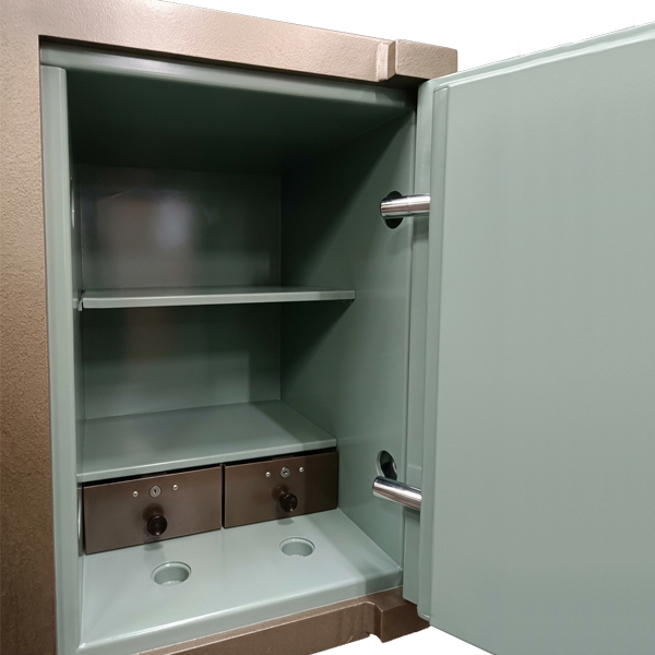 Pre-Used CMI Plate Door Safe No. SG138 - Interior View