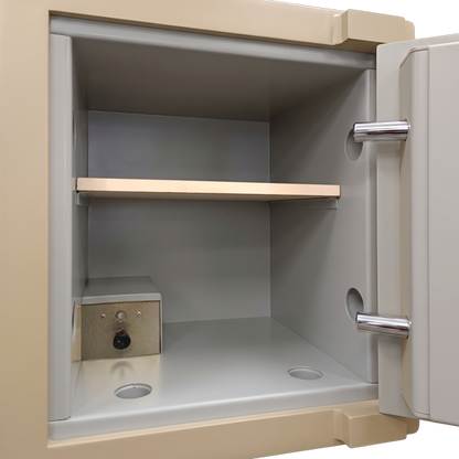 Pre-Used CMI Plate Door Safe No. SG134 - Interior View