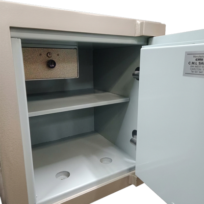 Pre-Used CMI Plate Door Safe No. SG135 - Interior View
