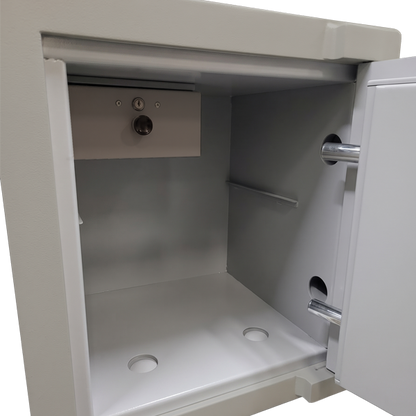 Pre-Used CMI Plate Door Safe No. SG136 - Interior View